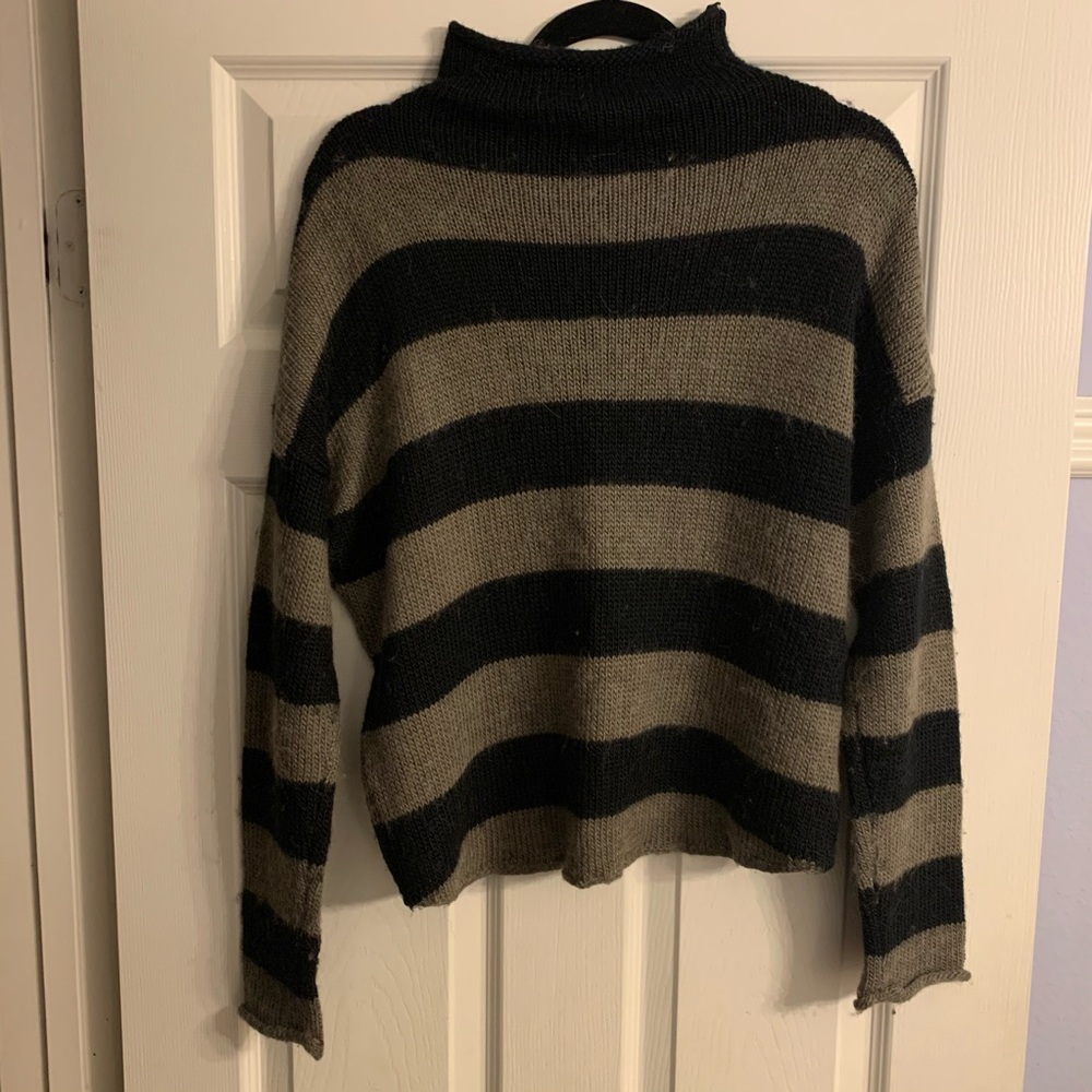 Logix Stripe Sweater - Picture 2 of 2